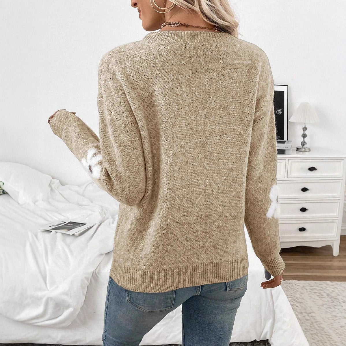 Pull-over en tricot femme avec design floral et col rond Chic und Stil