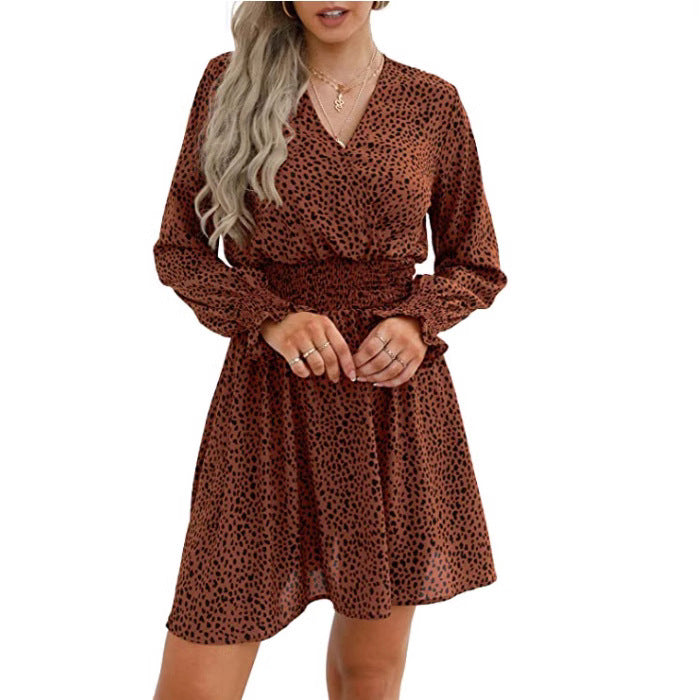 Robe élégante pour femmes avec un élastique ajusté et des manches longues Chic und Stil