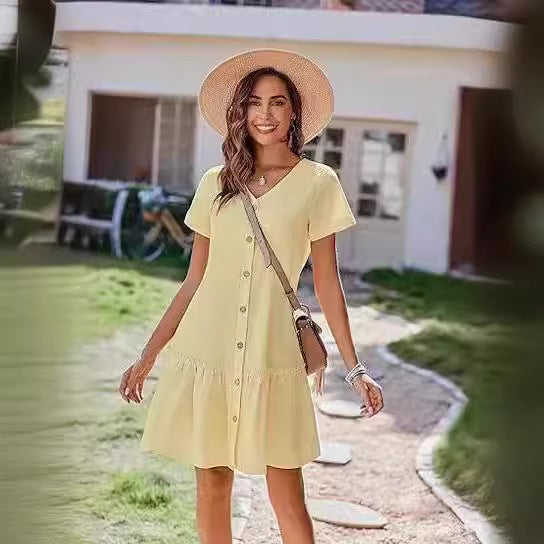 Robe décontractée pour femmes avec fermeture à boutons et volants Chic und Stil
