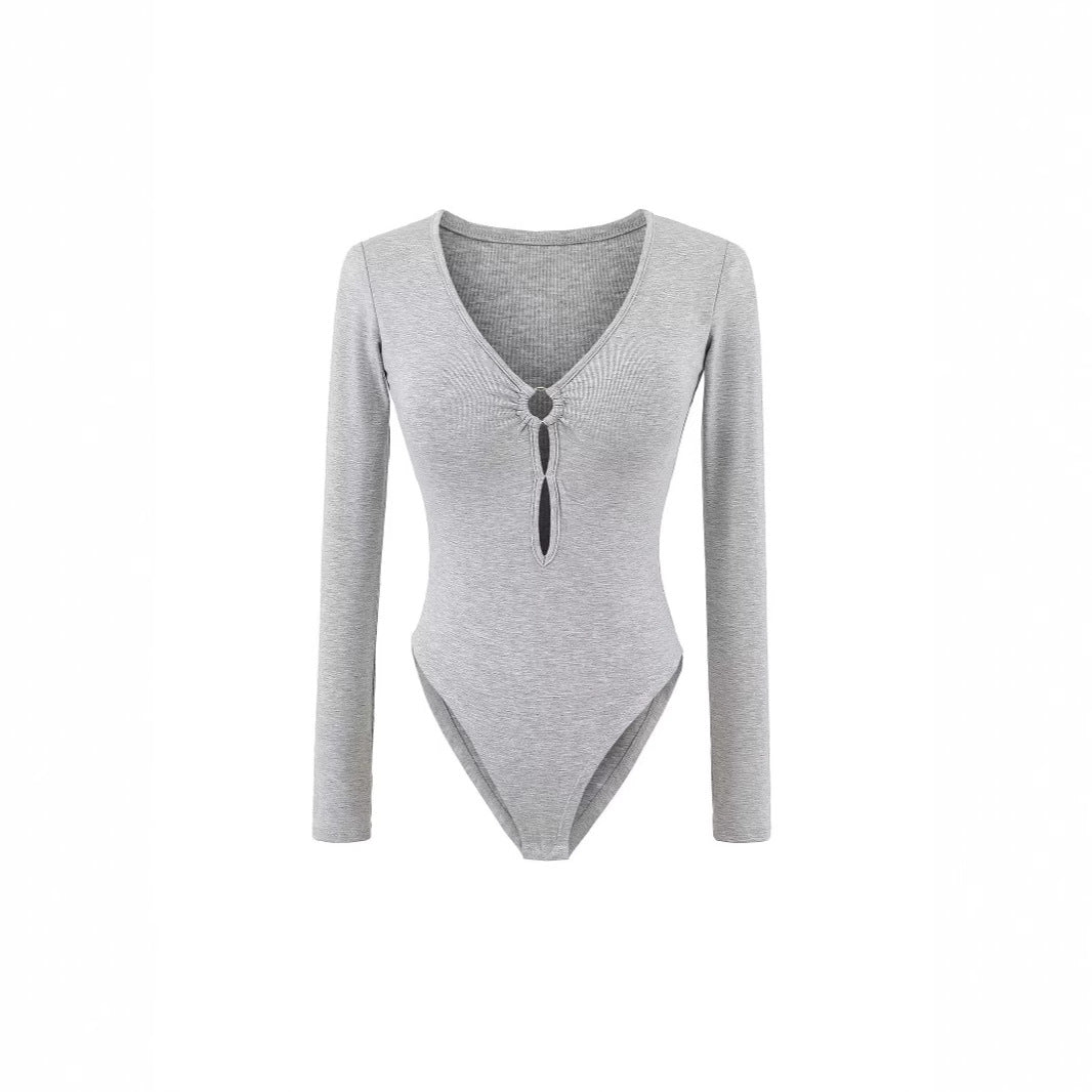 Body féminin à manches longues avec décolleté en V élégant et détail de bague décoratif Chic und Stil