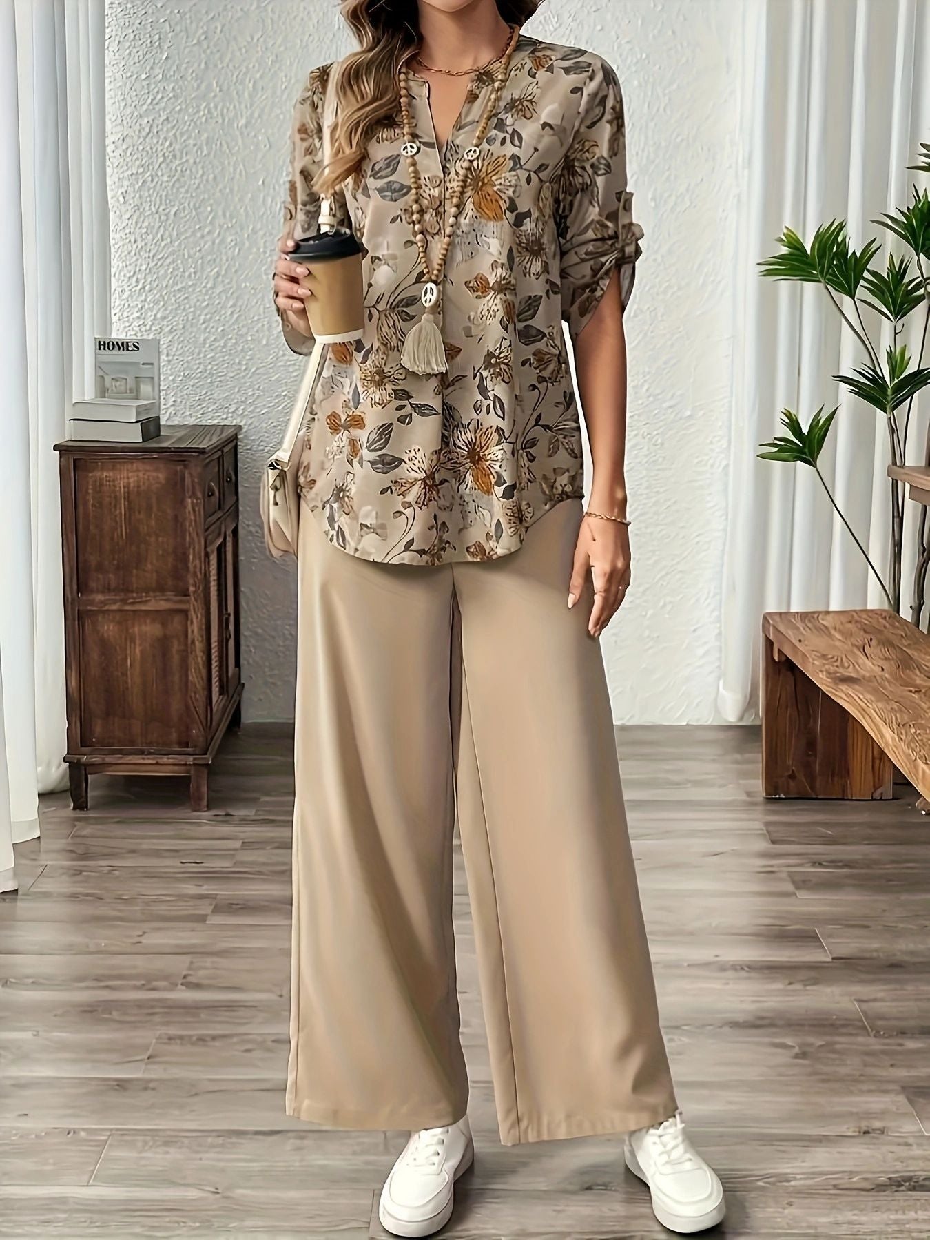 Blouse chemise pour femmes avec motif floral Chic und Stil