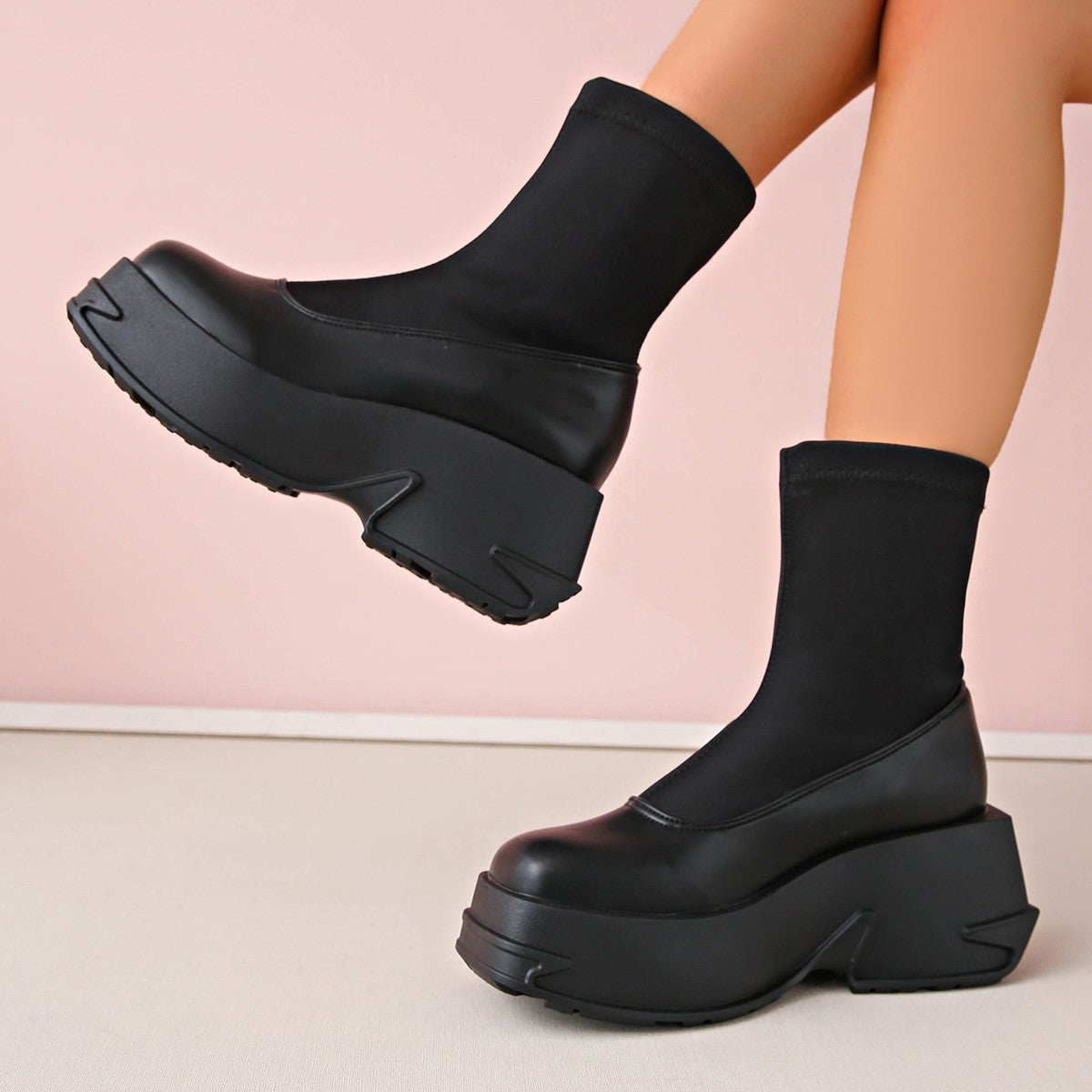 Baskets à plateforme pour femmes avec un design élégant de chaussette et semelle antidérapante Chic und Stil
