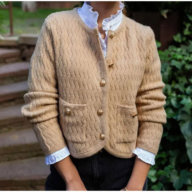 Cardigan dames avec motif à carreaux structuré et boutons décoratifs Chic und Stil