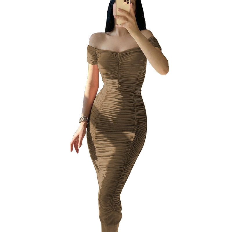 Robe portefeuille femme avec un design romantique à volants et une coupe cintrée Chic und Stil