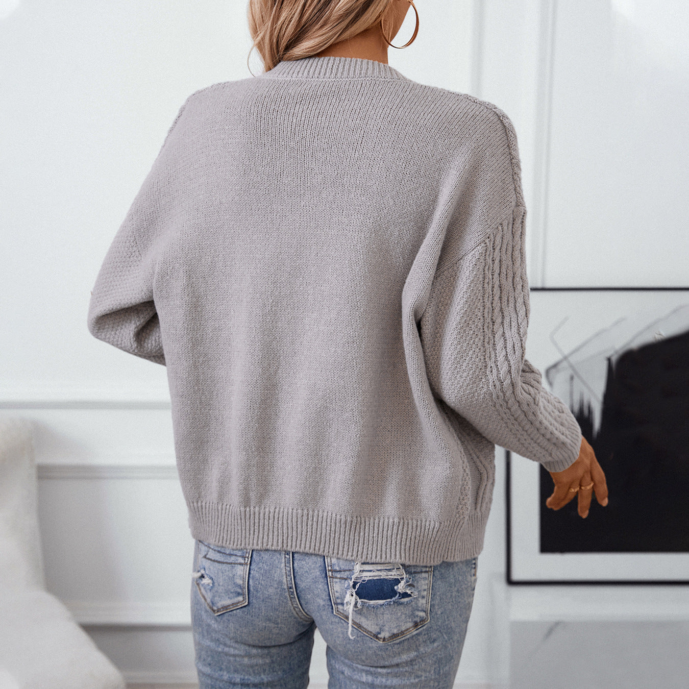 Veste en tricot pour femmes avec structure décorative et boutons Chic und Stil