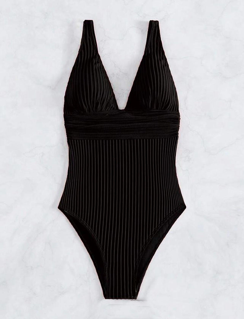 Maillot de bain une pièce pour femmes avec un design à côtes raffiné et un décolleté en V profond Chic und Stil