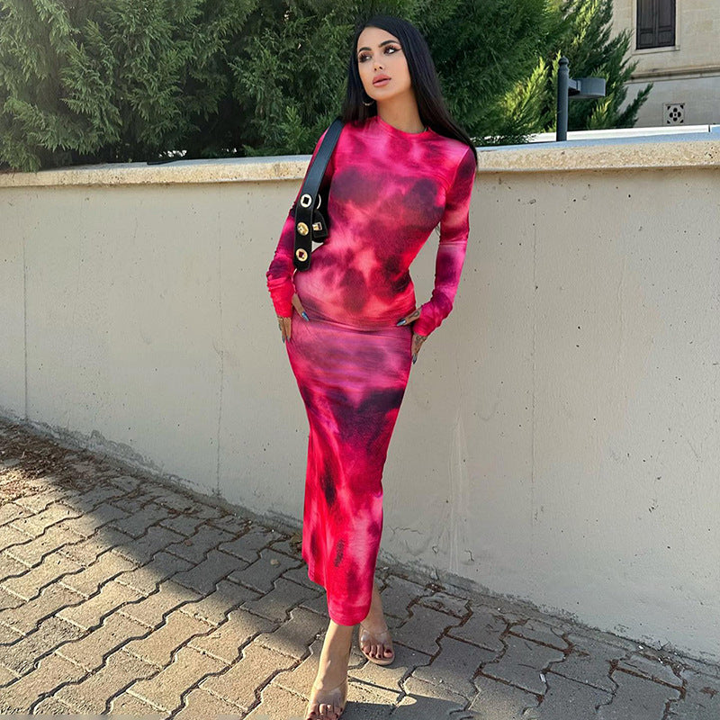 Robe maxi ajustée pour femmes avec manches longues et motif batik moderne Chic und Stil