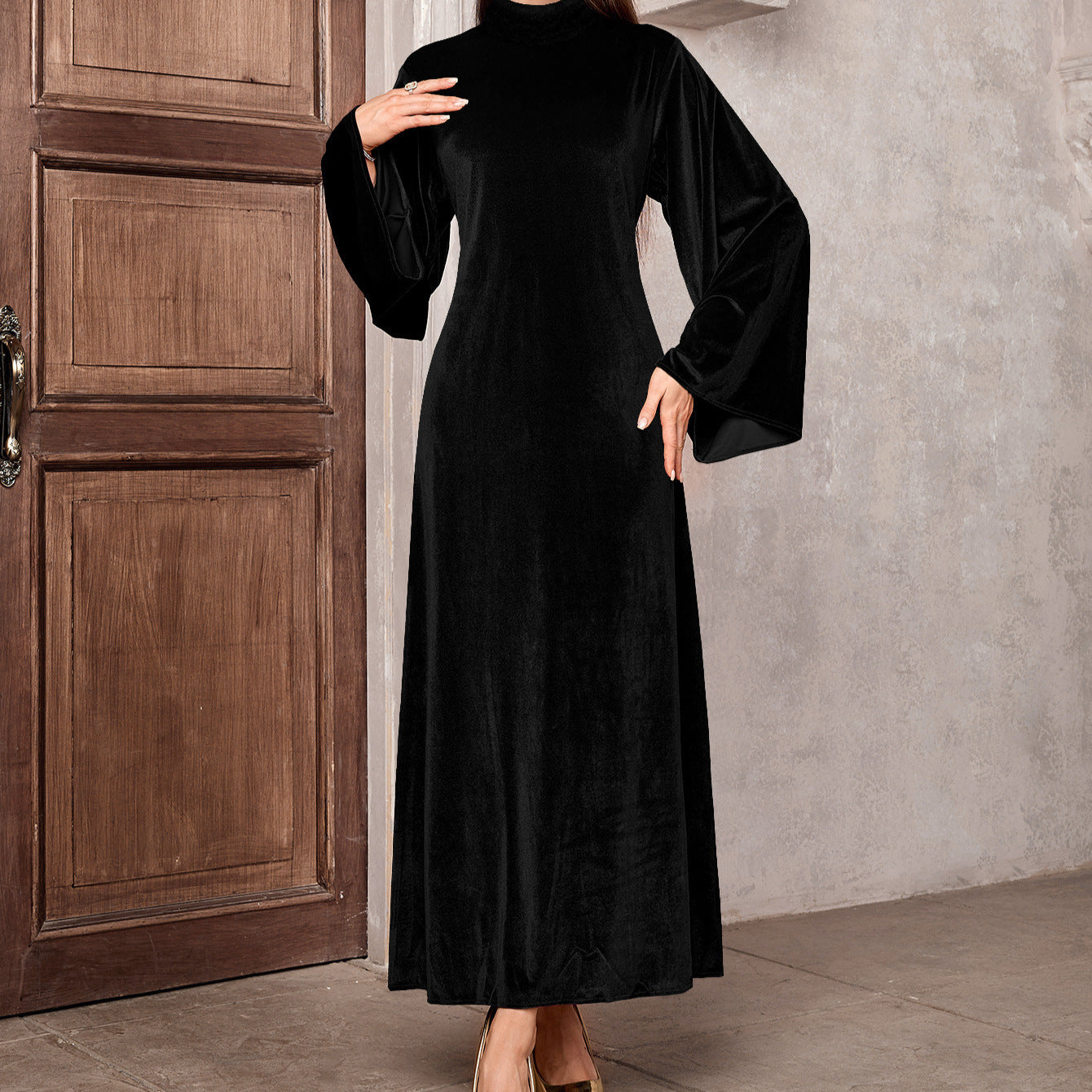 Robe maxi cintrée pour femmes en velours luxueux avec des manches volumineuses Chic und Stil
