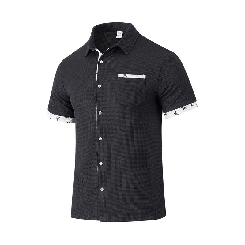 Chemise à manches courtes pour hommes avec col à la mode et poche poitrine Chic und Stil