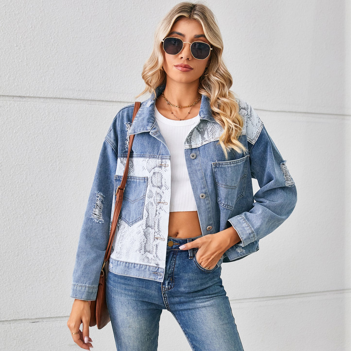 Veste en jean pour femmes avec un mélange moderne d'accents classiques et tendance Chic und Stil