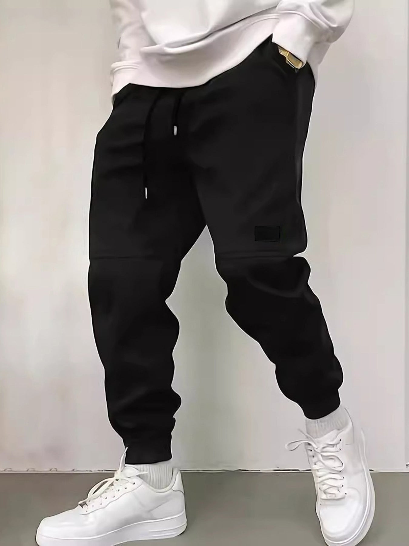 Pantalon de jogging décontracté pour hommes avec taille élastique et poches latérales Chic und Stil