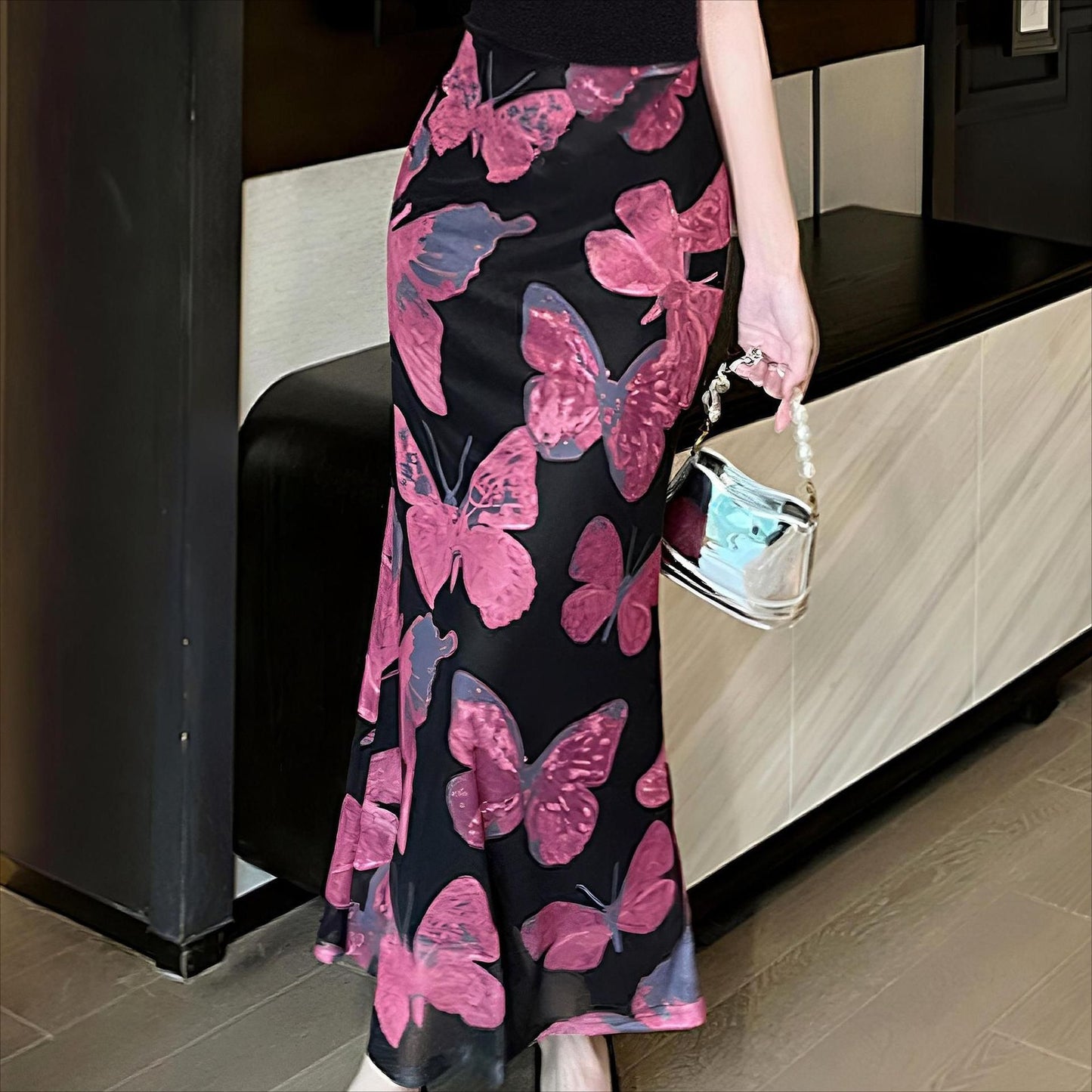 Jupe maxi à imprimé papillon flottant Chic und Stil pour femmes
