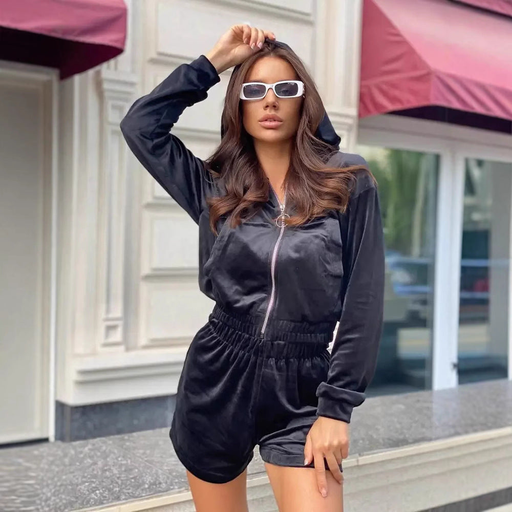 Sweat à capuche féminin tendance avec shorts assortis Chic und Stil