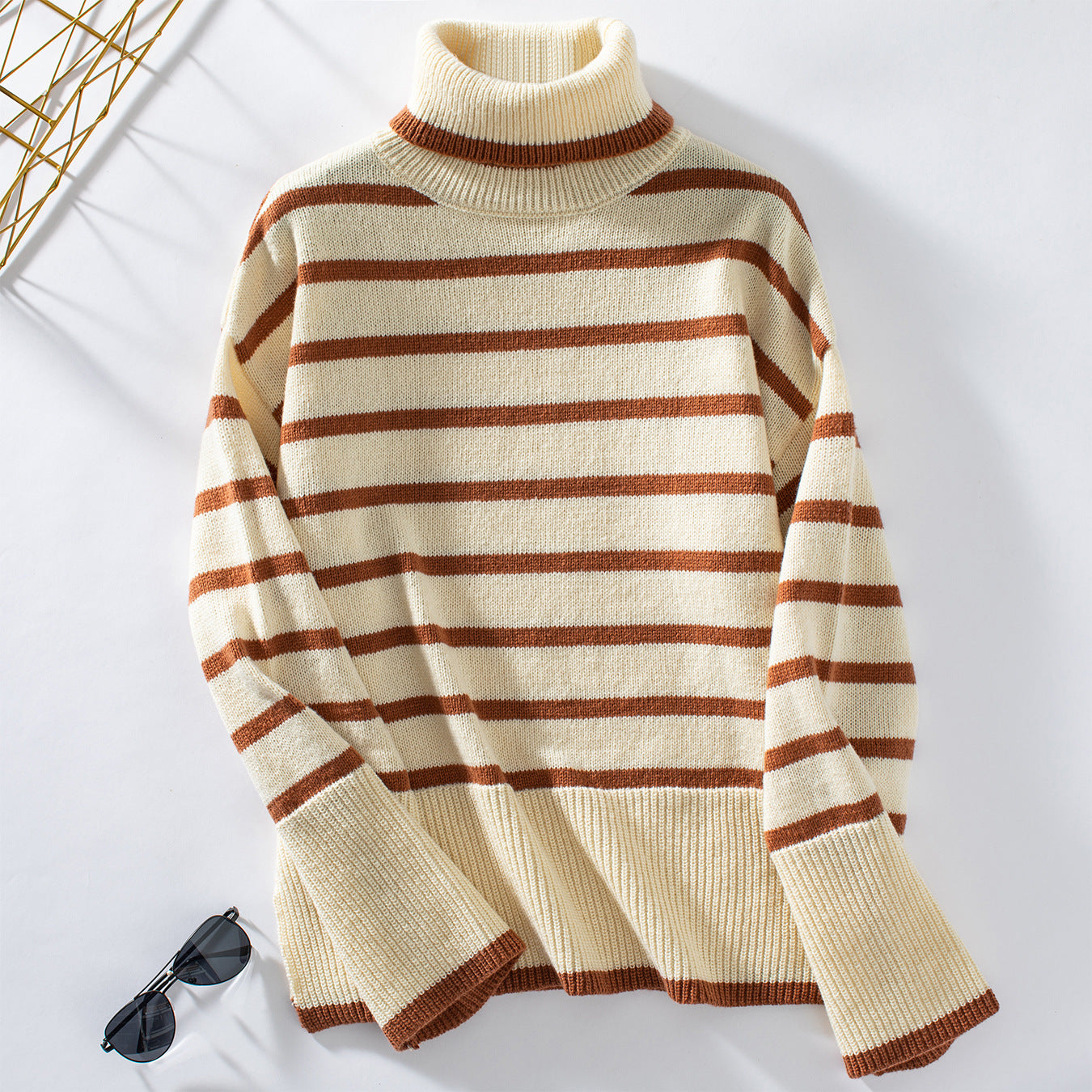 Pull col roulé féminin à rayures larges et coupe décontractée Chic und Stil