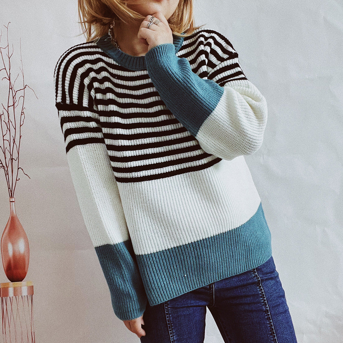 Pull en maille rayé tendance pour femmes avec des accents modernes et une coupe confortable Chic und Stil