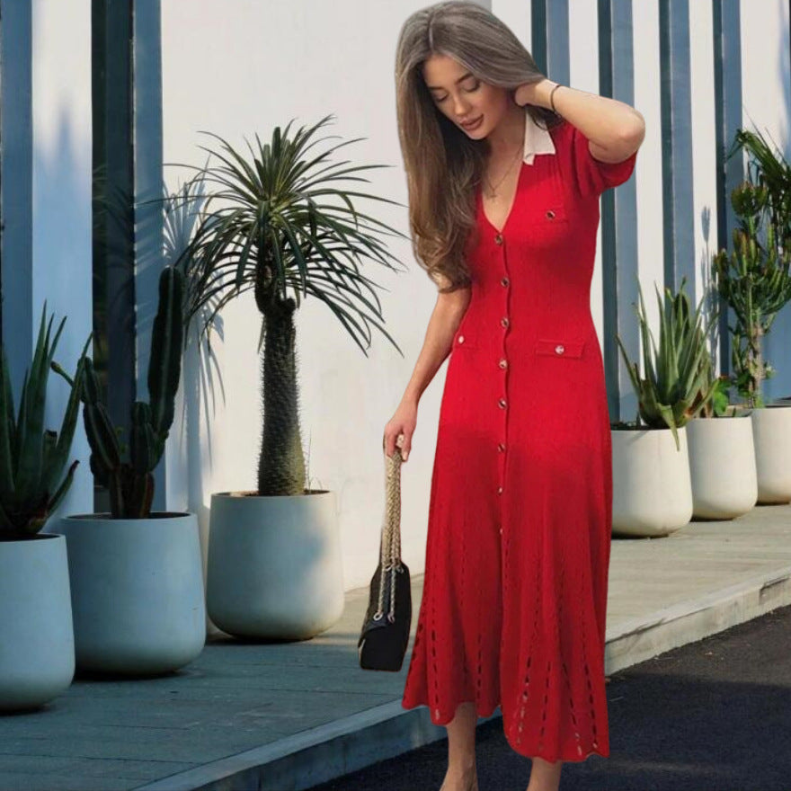 Robe midi femme avec patte de boutonnage et col contrastant Chic und Stil