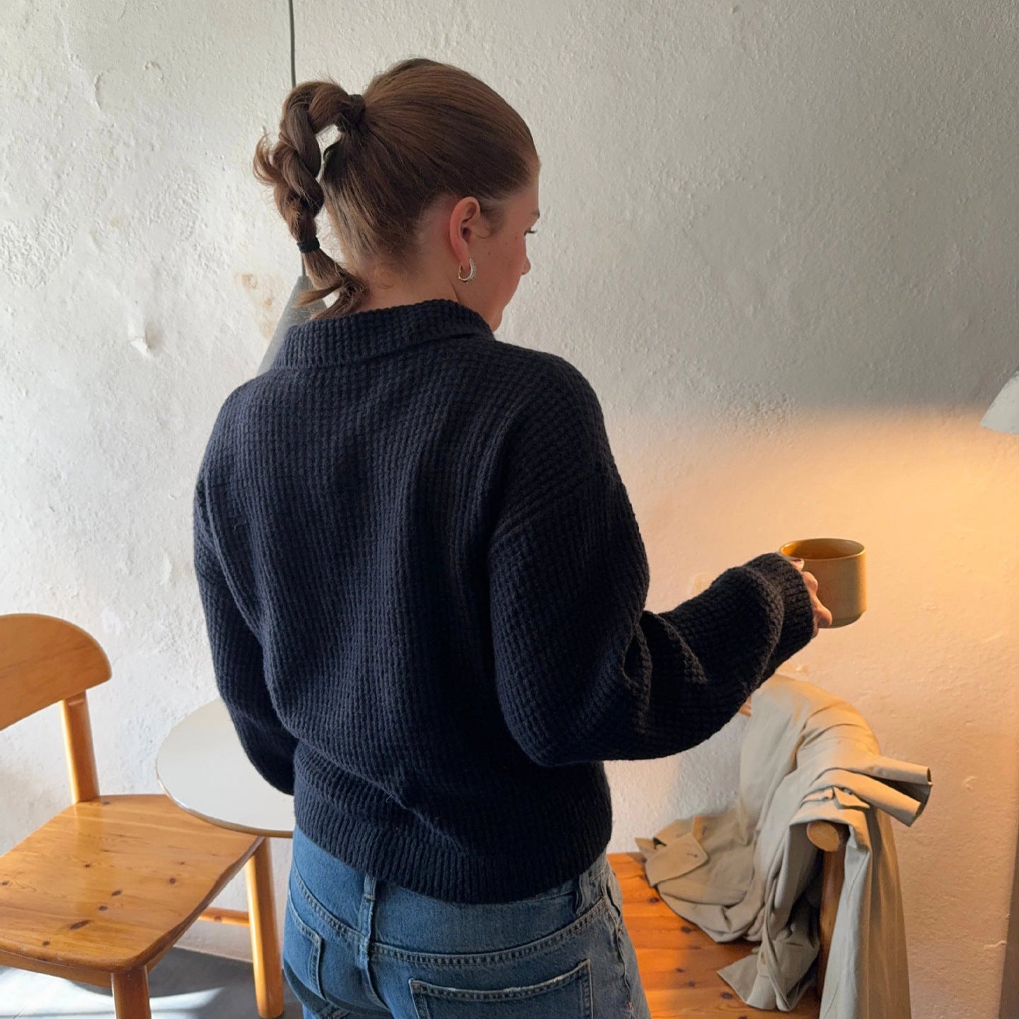 Pull en tricot pour femmes avec patte de boutonnage et coupe large Chic und Stil