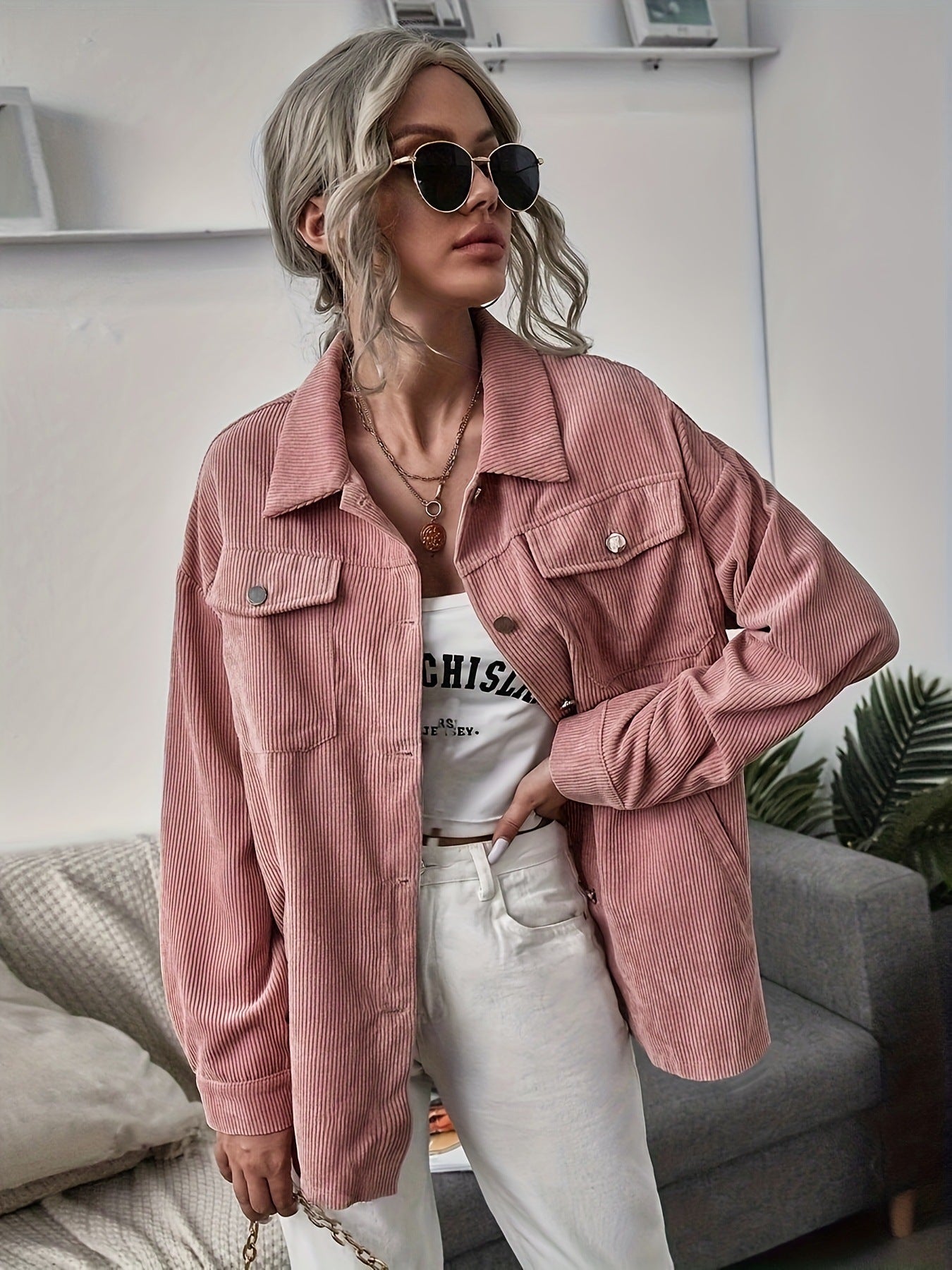 Veste en corduroy pour femmes avec coupe moderne et poches pratiques Chic und Stil