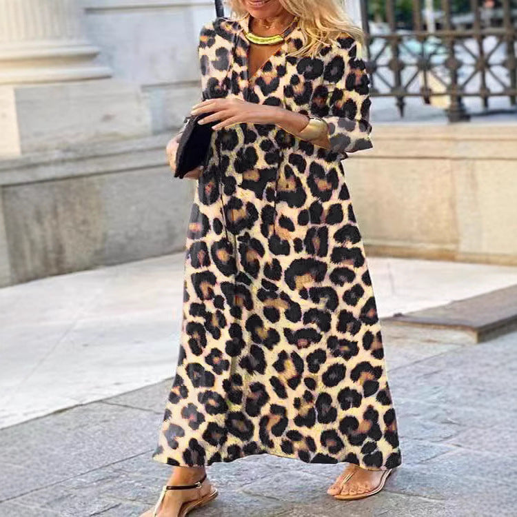 Robe maxi femme avec un motif léopard tendance et un design élégant à enrouler Chic und Stil