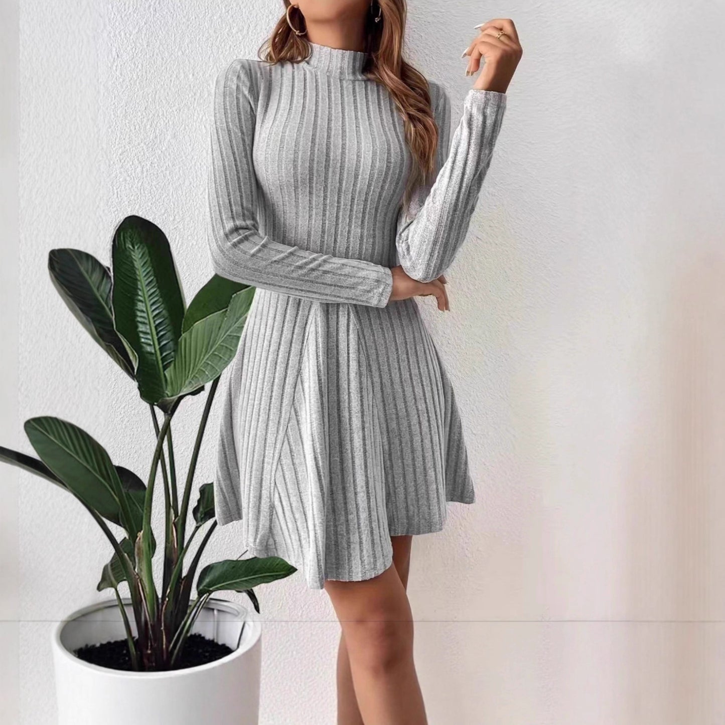 Robe en tricot pour femmes avec un élégant col montant et une fine structure côtelée Chic und Stil