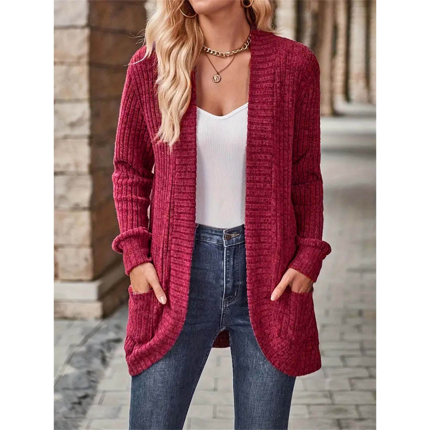 Veste en tricot ouverte pour dames avec surface texturée et poches pratiques Chic und Stil