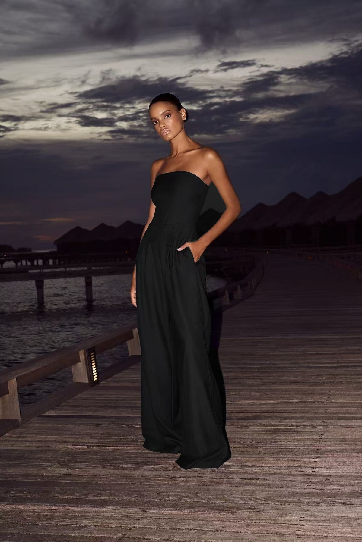 Salopette sans bretelles pour femmes avec jambes larges et poches latérales Chic und Stil