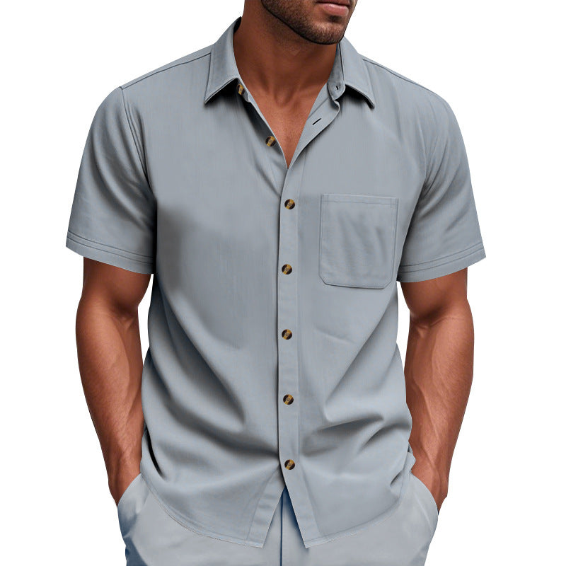 Chemise à manches courtes pour homme avec poche poitrine et détails de boutons à la mode Chic und Stil