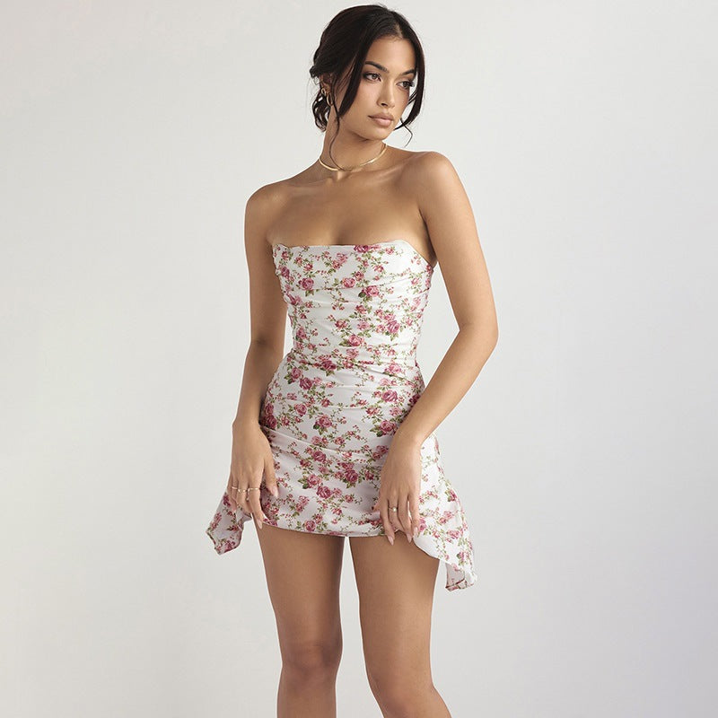 Robe mini à fleurs ajustée et évasée sans bretelles Chic und Stil