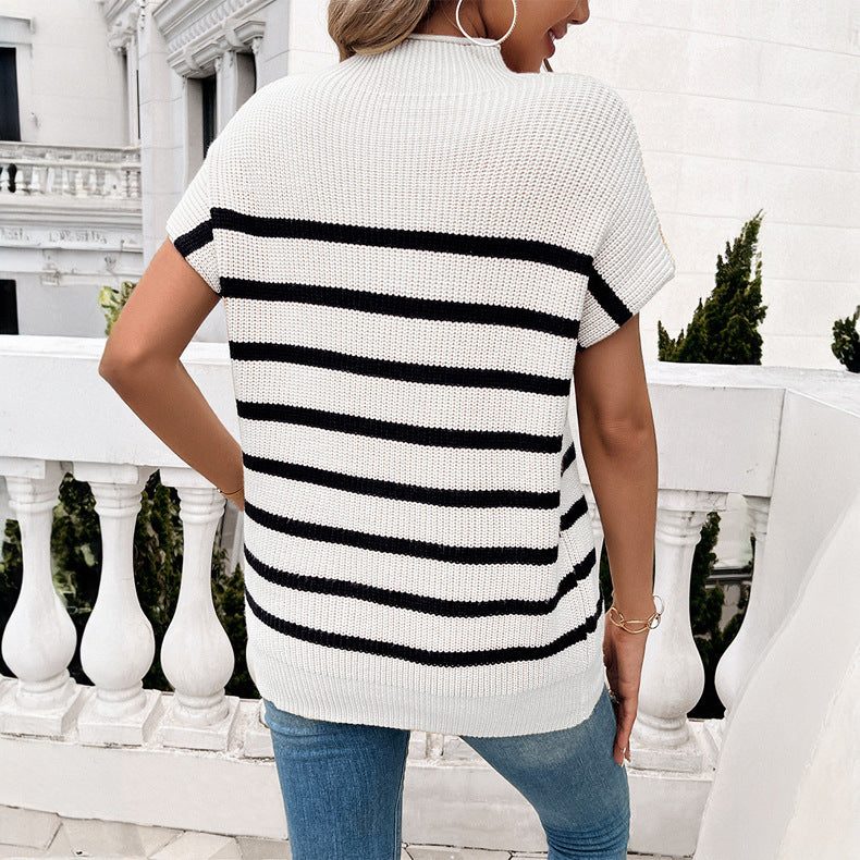 Women's striped knit top with mid-high collar and loose fit Chic und Stil