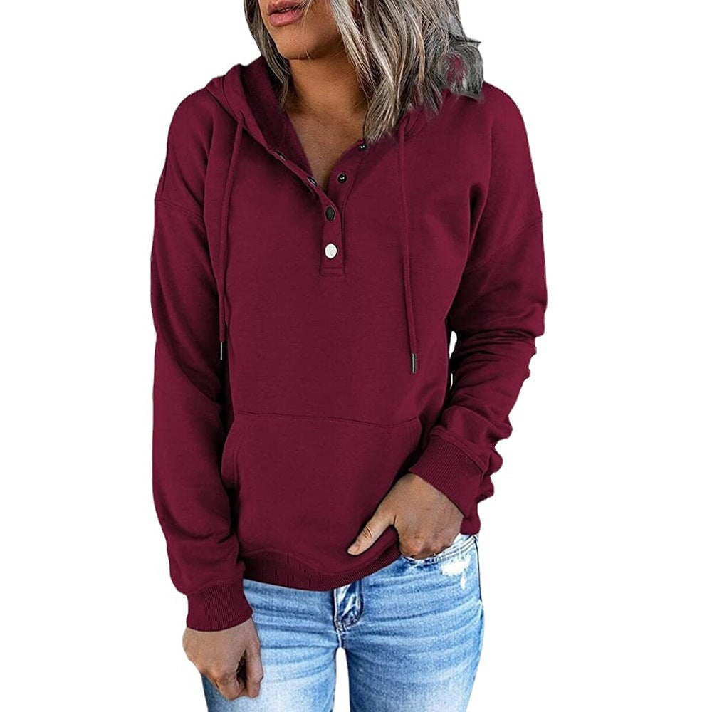 Pull à capuche femme avec détail de bouton tendance Chic und Stil