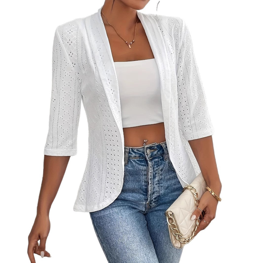 Veste blazer élégante pour femmes avec design perforé et coupe cintrée Chic und Stil