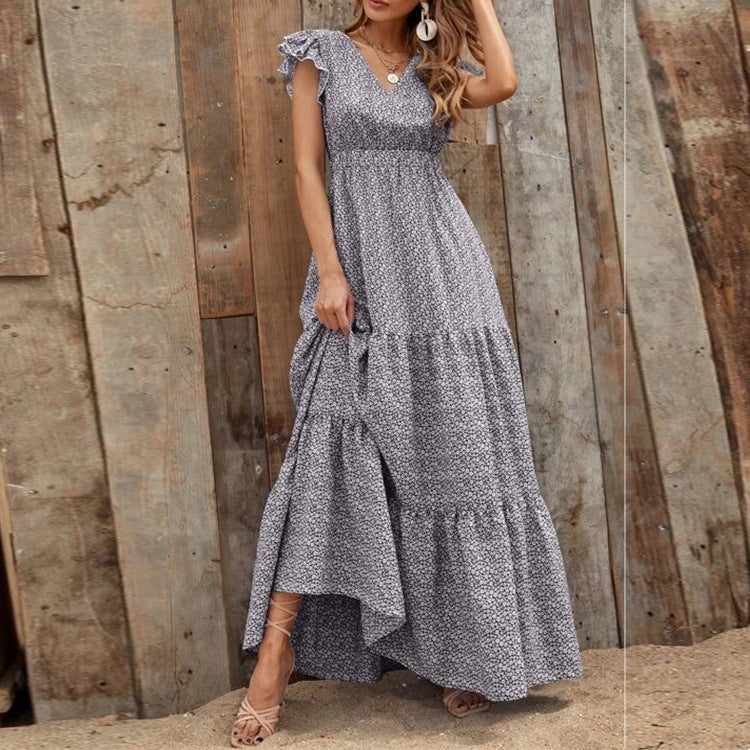 Robe maxi femme avec de délicates détails volantés et un décolleté en V plus profond Chic und Stil