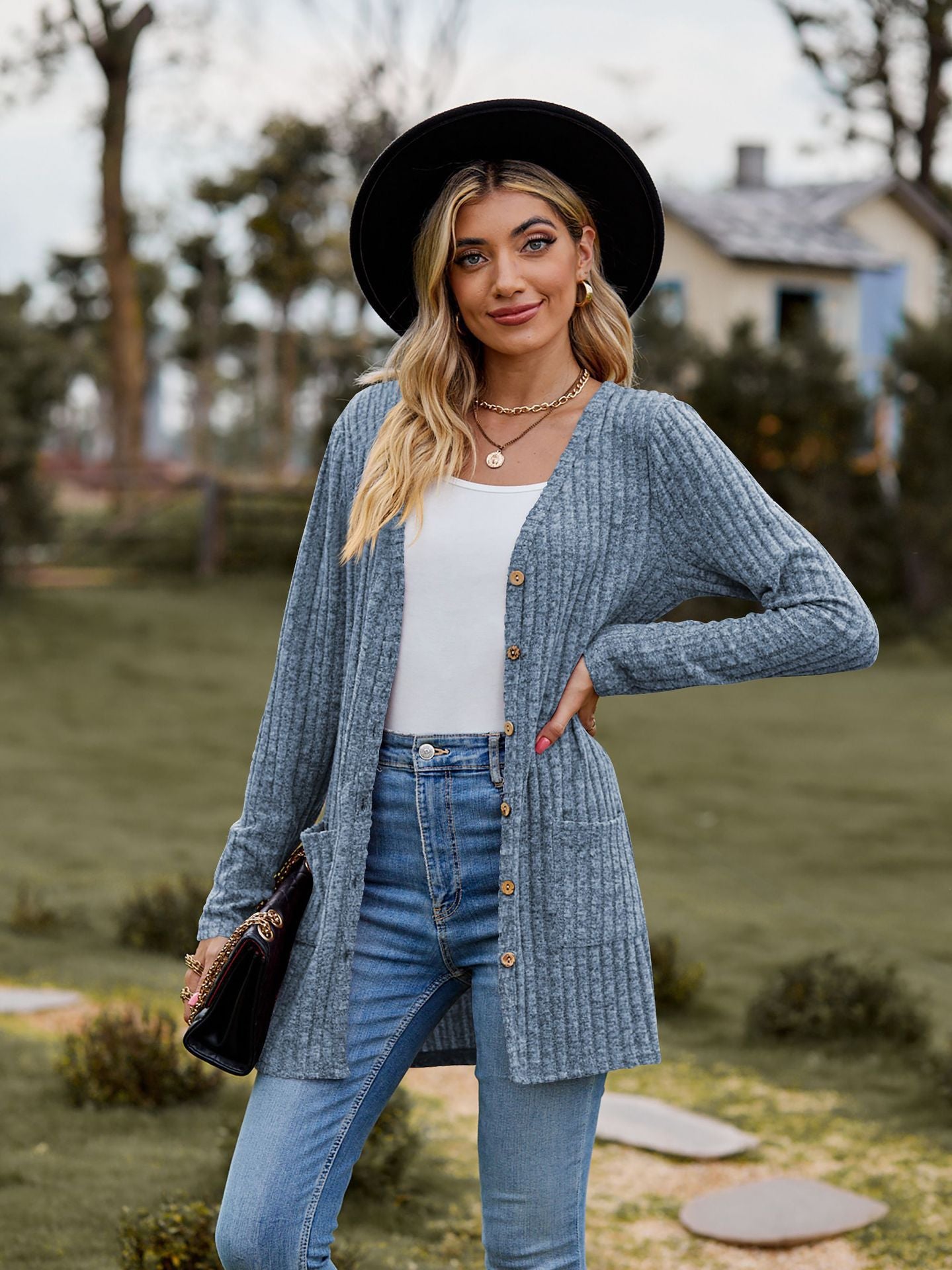 Damen cardigan avec structure matelassée et élégants détails de boutons Chic und Stil
