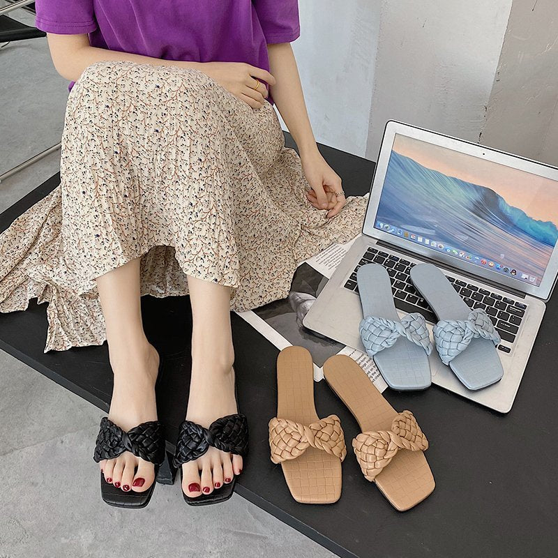 Sandales à lanières en simili cuir avec look tressé Chic und Stil