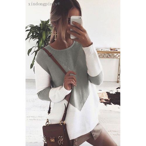 Pull-over en maille grande pour femmes avec un design géométrique moderne et une structure respirante Chic und Stil.