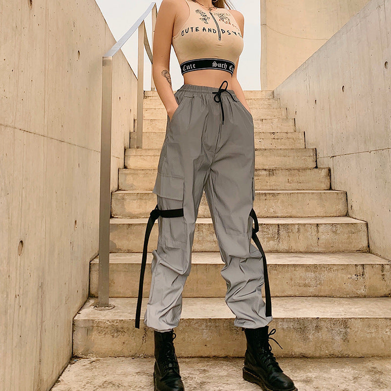 Pantalon cargo femme avec poches utilitaires et taille ajustable Chic und Stil