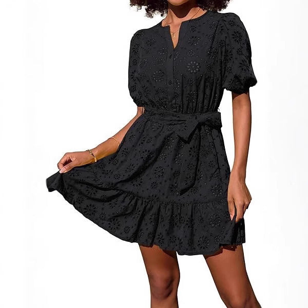 Robe Mini à œillets floraux pour femmes Chic und Stil