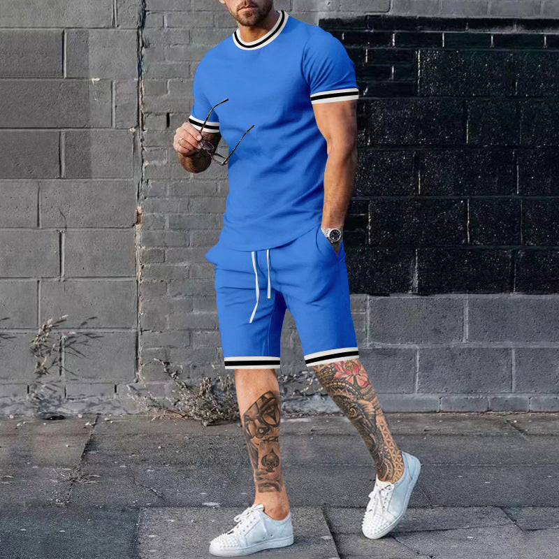 Hommes Ensemble sportif à manches courtes avec des bandes contrastées Chic und Stil