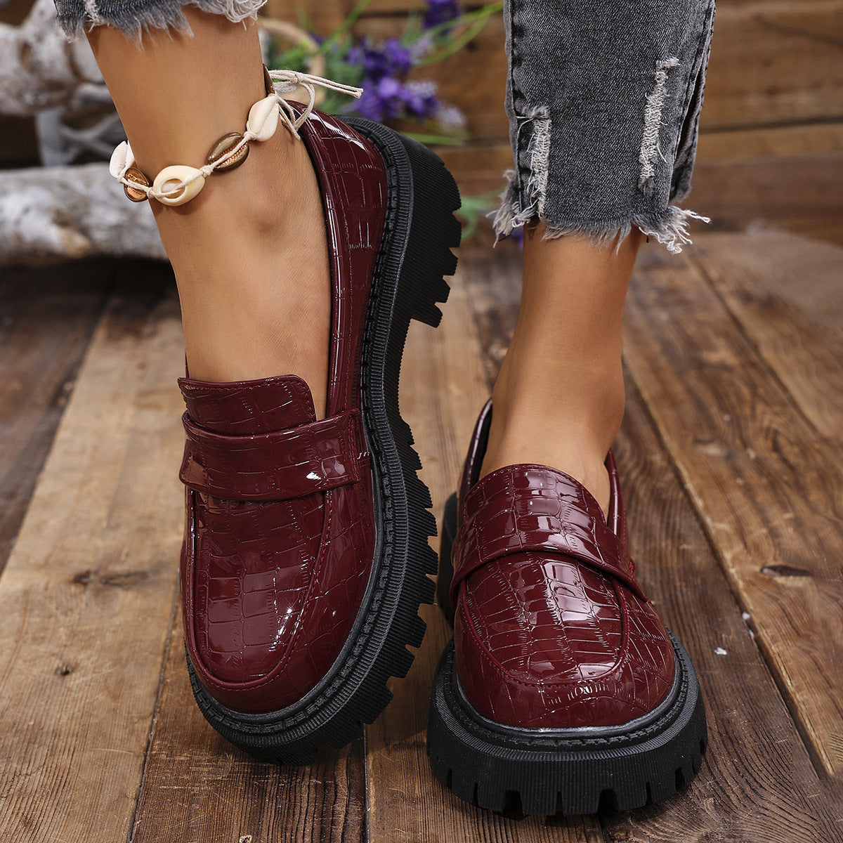 Mocassins pour femmes avec un design croco moderne et un profil robuste Chic und Stil