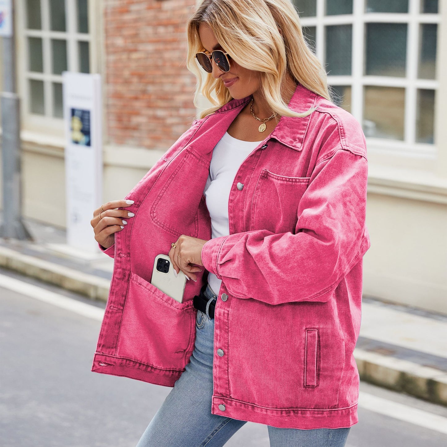 Veste en denim pour femmes au style oversize décontracté avec poches pratiques Chic und Stil