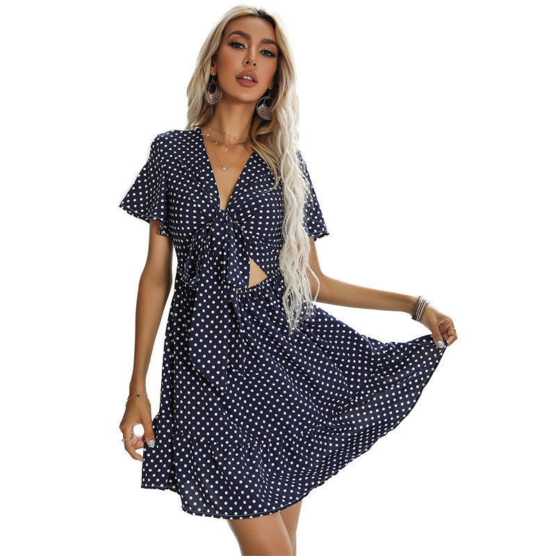 Robe mini à pois avec nœud devant pour dames Chic und Stil
