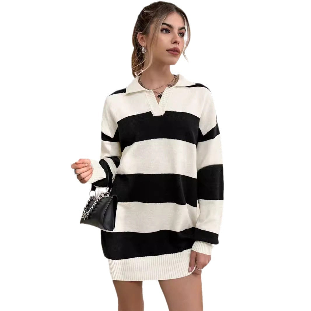 Robe pull pour femmes avec motif rayé moderne et patte de boutonnage riche en détails Chic und Stil