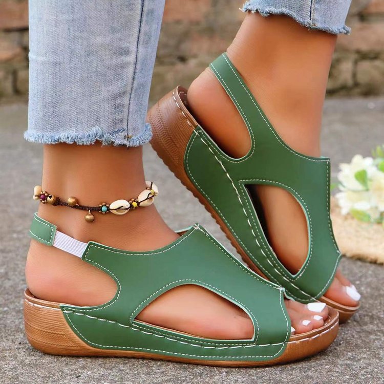 Sandales confortables pour femmes avec design à sangle ajustable et semelle anatomique Chic und Stil