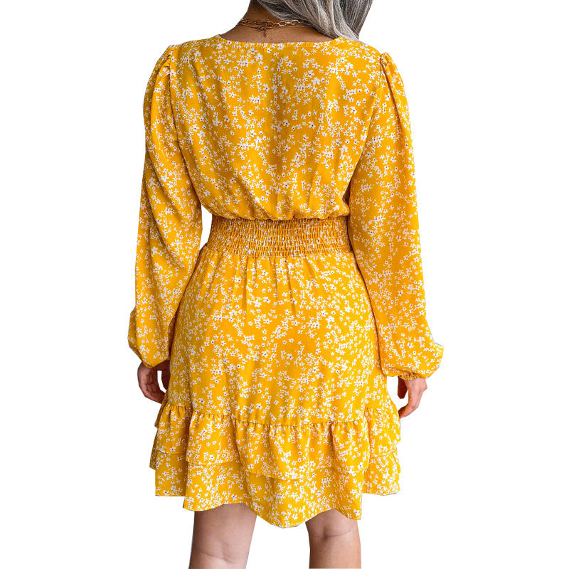 Robe floral romantique pour femme avec décolleté en V et détails en volants Chic und Stil