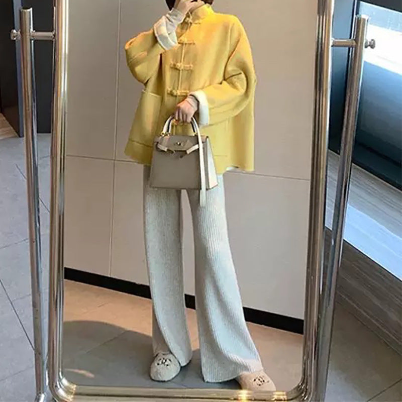 Veste en cape élégante pour femmes avec fermeture à bouton Chic und Stil