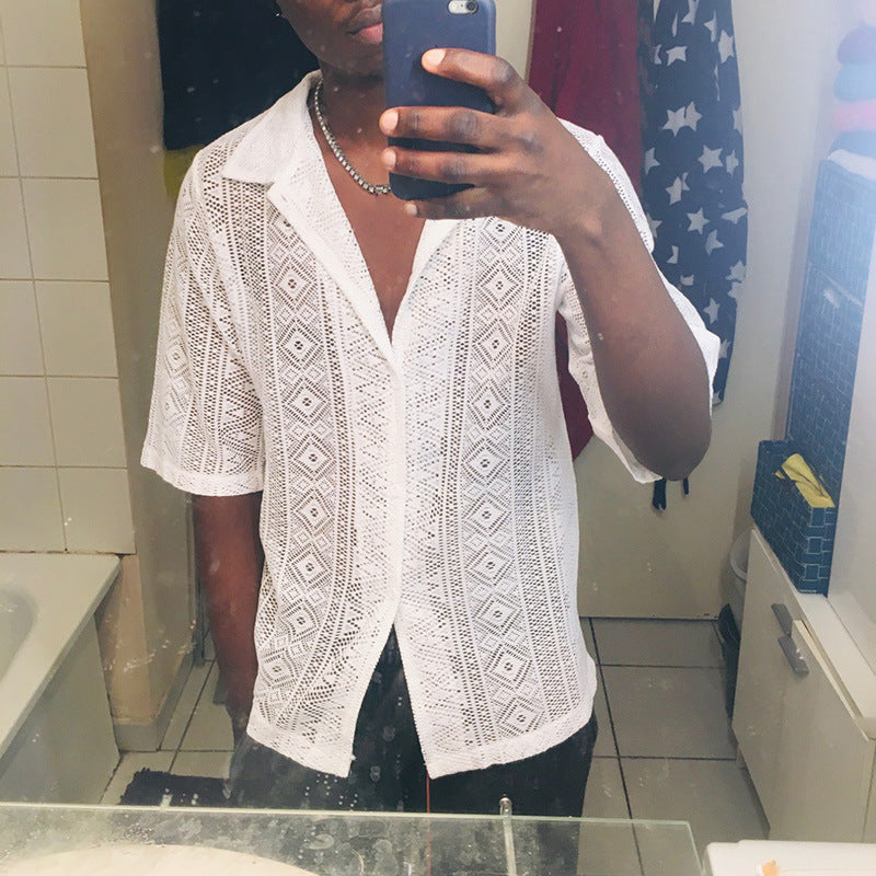 Chemise à manches courtes pour hommes avec motif texturé et patte de boutonnage Chic und Stil
