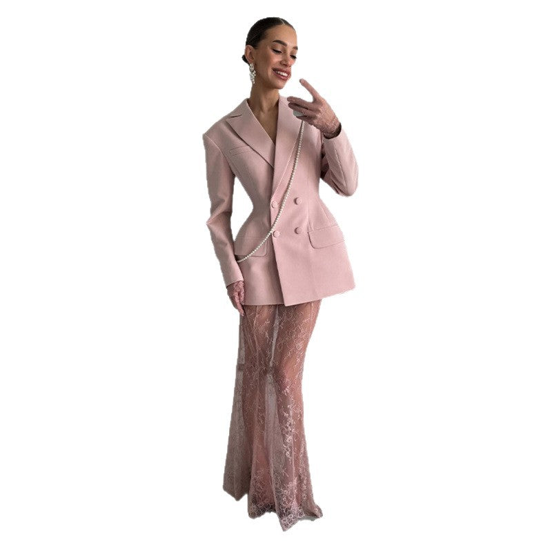 Blazer élégant pour femmes avec une coupe cintrée et double boutonnage Chic und Stil