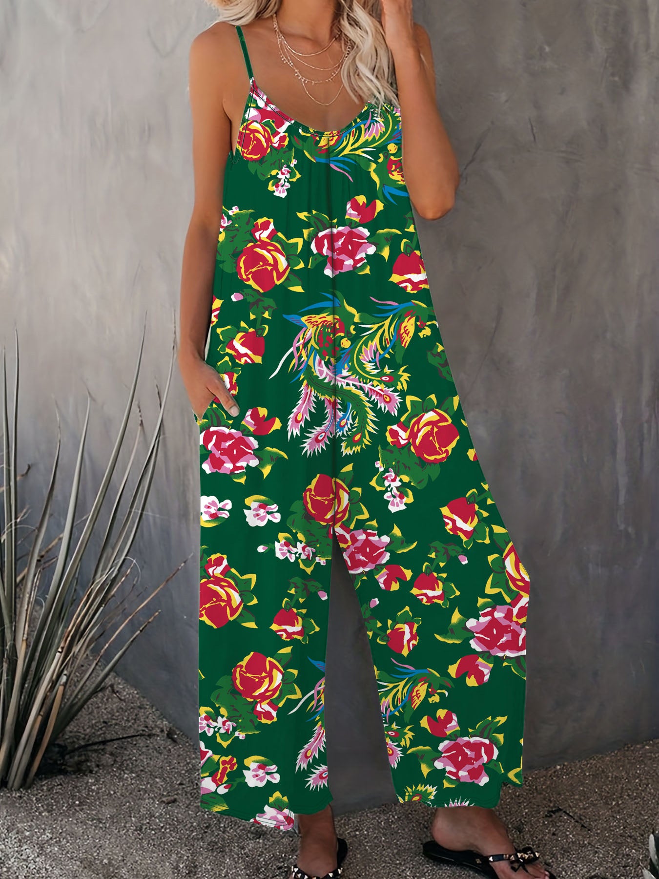 Dame combinaison légère avec design floral et bretelles réglables Chic und Stil