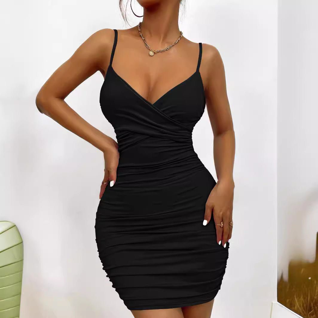 Robe portefeuille ajustée pour femmes avec des fines bretelles et un drapé Chic und Stil