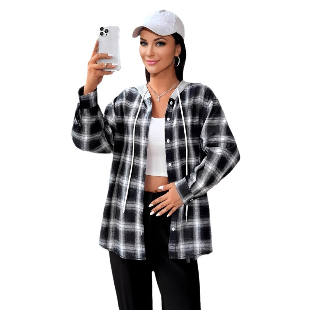Chemise à carreaux pour femmes avec capuche et boutons sur le devant Chic und Stil